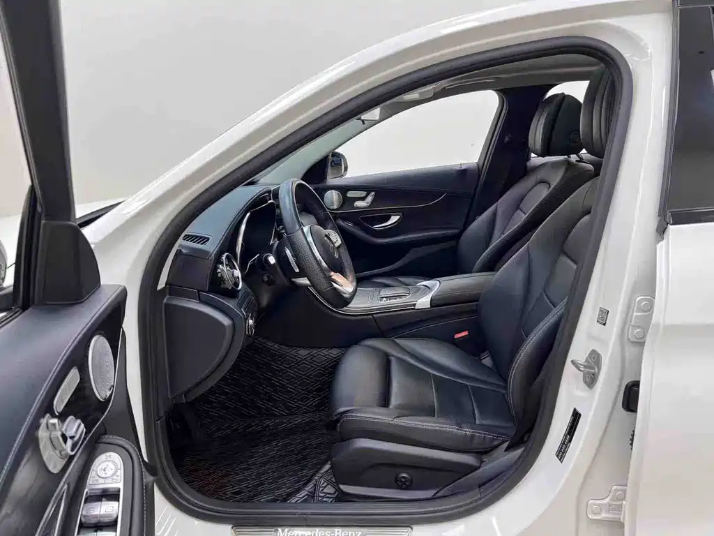 Mercedes-Benz C-Class 2021 — фото 11
