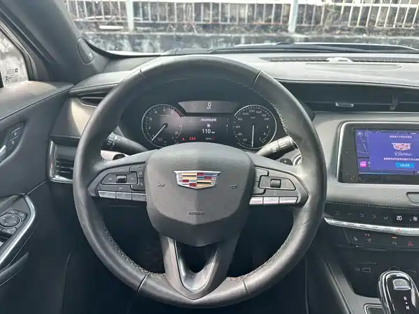 Cadillac XT4 2023