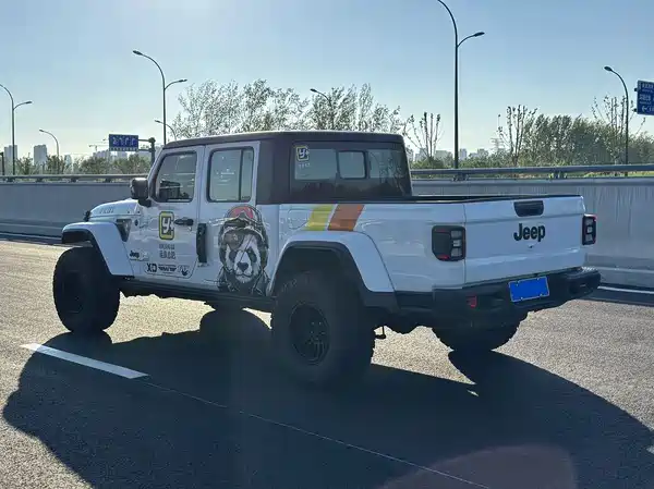 Jeep Gladiator 2023