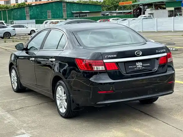GAC Trumpchi GA5 2011