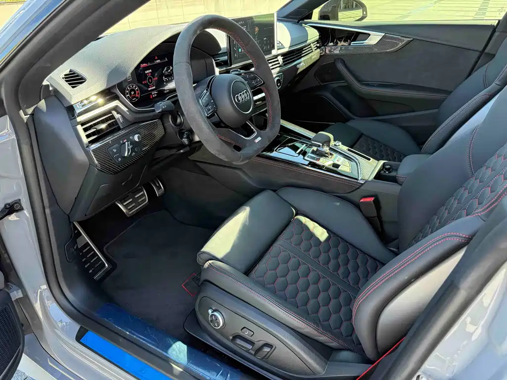 Audi RS 5 2026 — фото 14