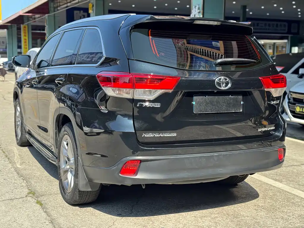 Toyota Highlander 2020 — фото 19