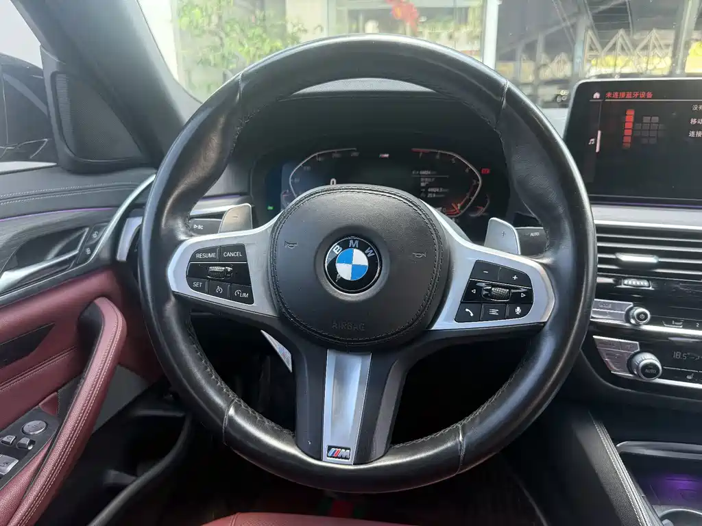 BMW 5 Series 2022 — фото 10