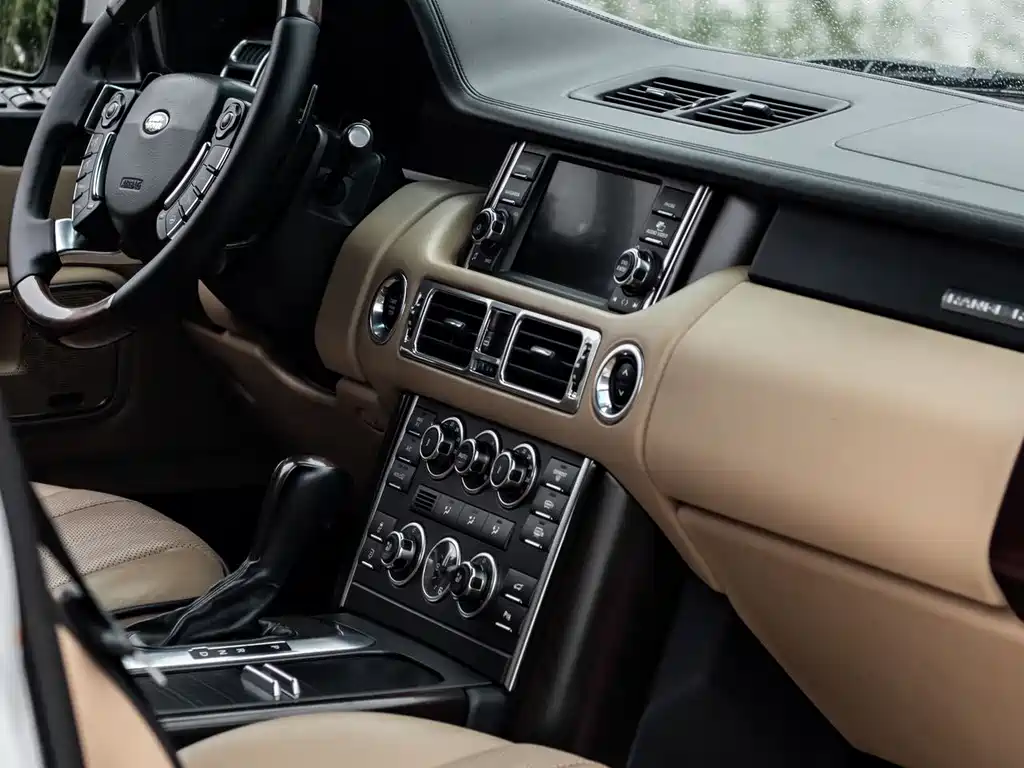 Land Rover Range Rover 2012 — фото 12