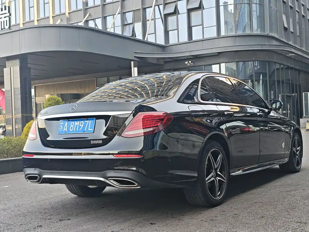 Mercedes-Benz E-Class 2020 — фото 35