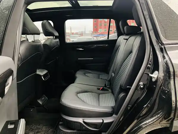 Toyota Crown Kluger 2024