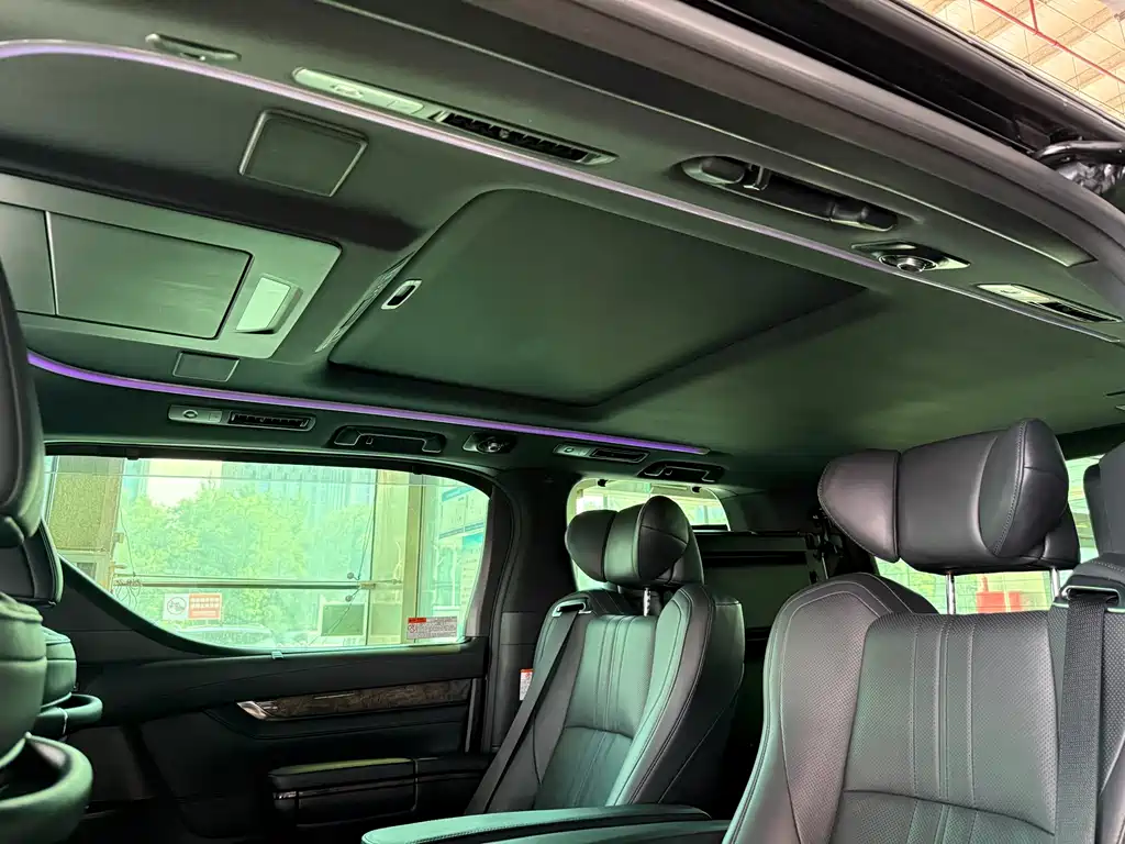Toyota Vellfire 2021 — фото 13