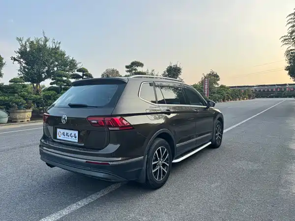 Volkswagen Tiguan L 2017