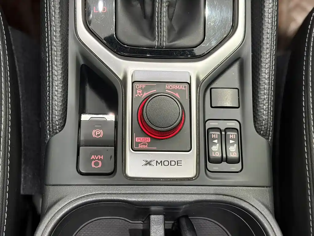 Subaru Forester 2023 — фото 13