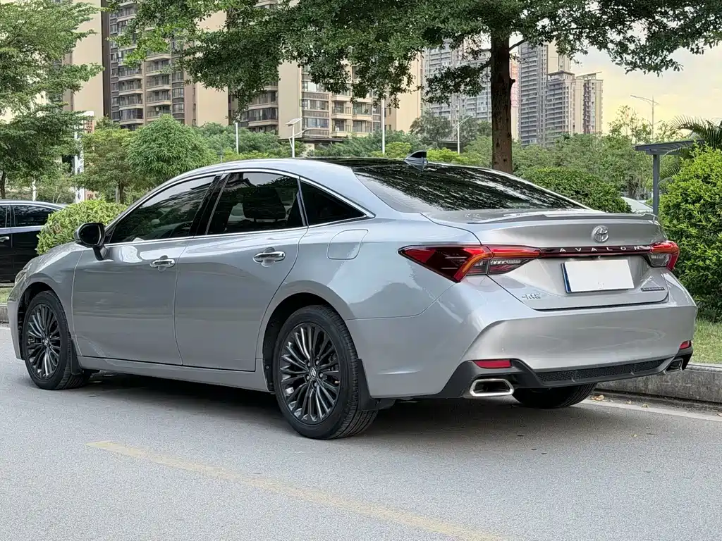 Toyota Avalon 2019 — фото 4