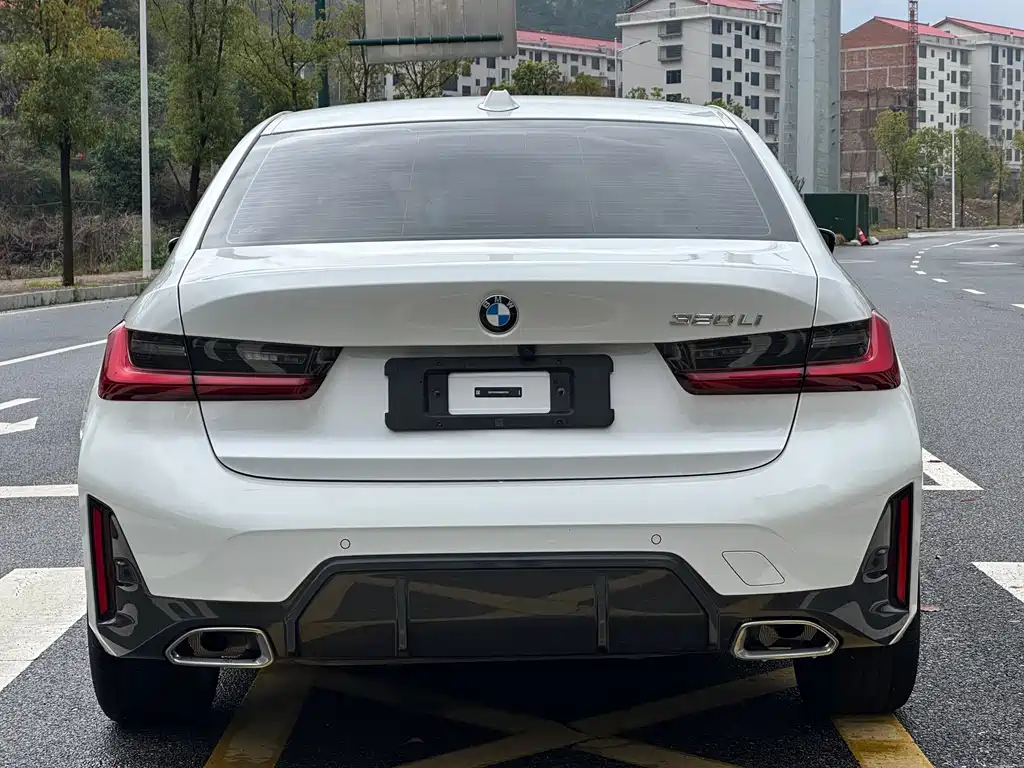 BMW 3 Series 2024