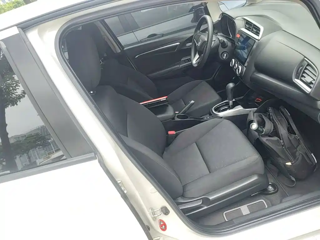Honda Fit 2015 — фото 25