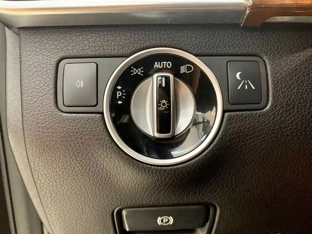 Mercedes-Benz M-Class 2015 — фото 13