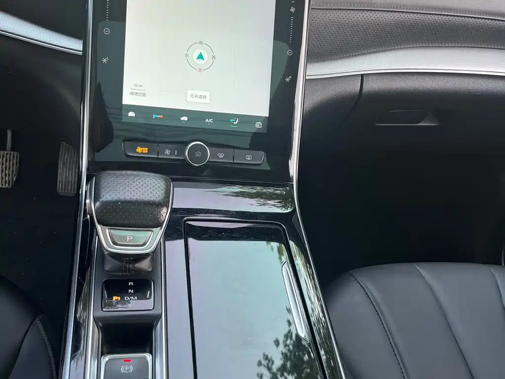 Roewe RX5 MAX 2020 — фото 12