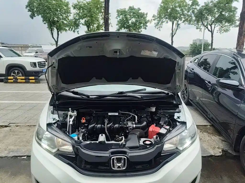 Honda Fit 2015 — фото 20