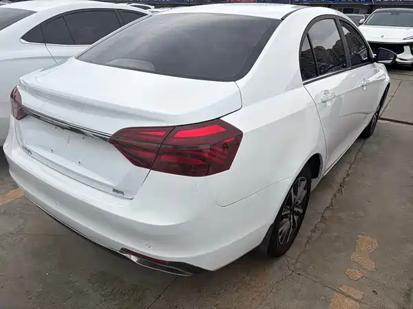 Geely Emgrand 2020