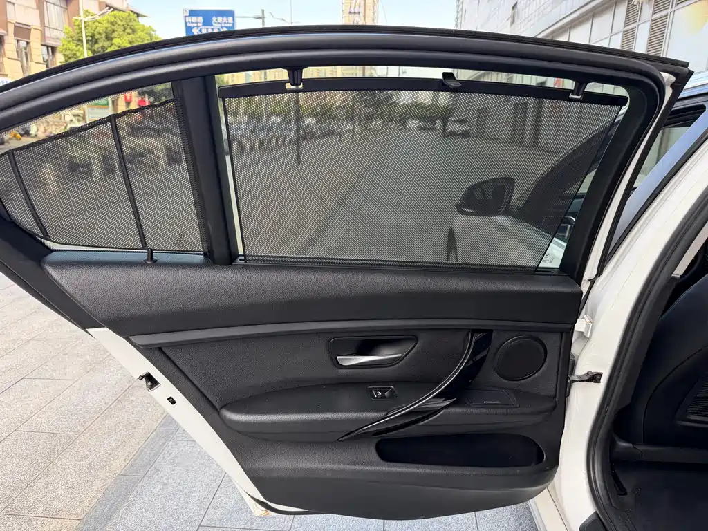 BMW 3 Series 2017