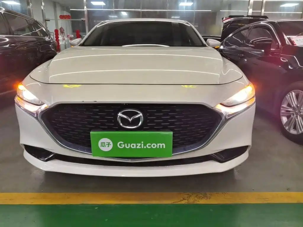 Mazda 3 Axela 2022