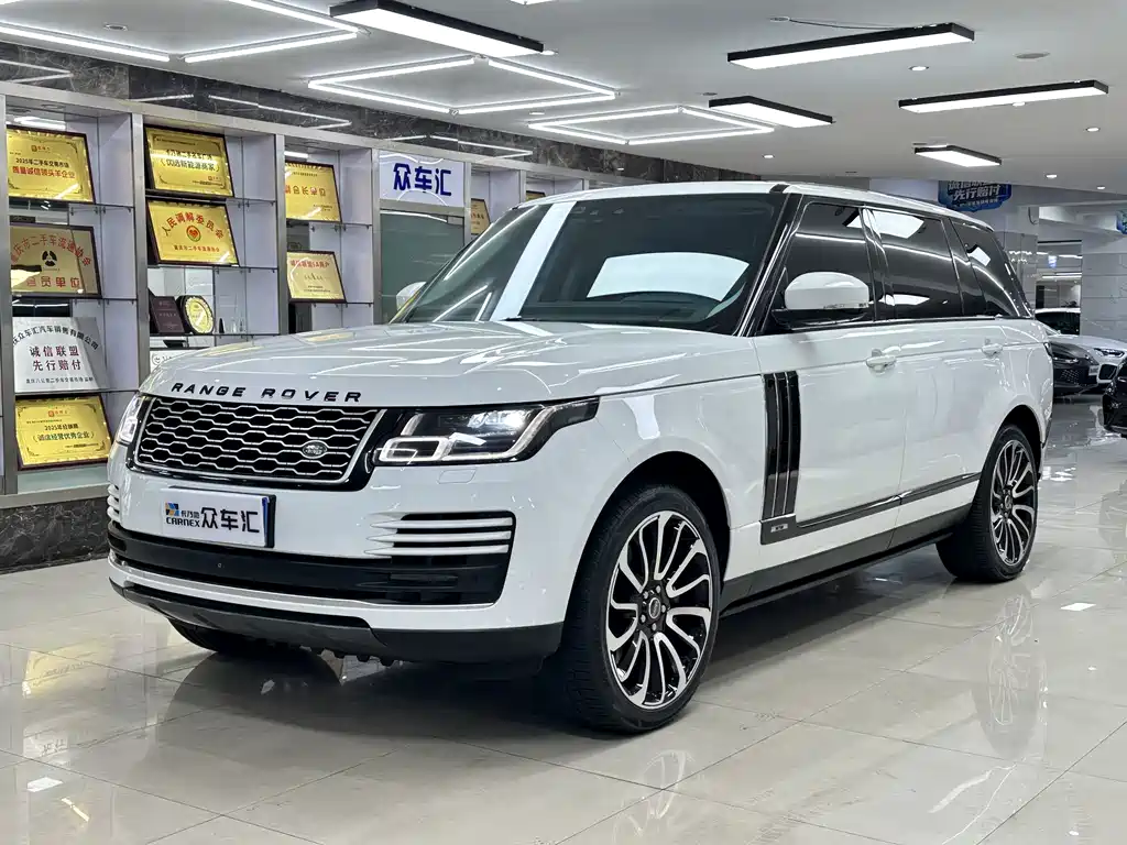 Land Rover Range Rover 2019 — фото 1