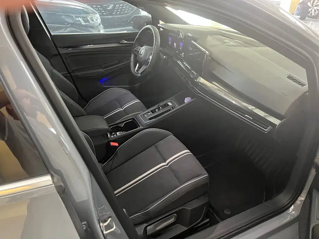 Volkswagen Golf 2022