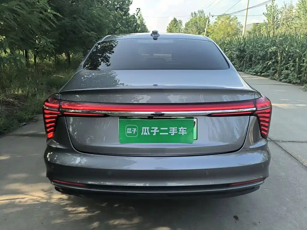 Hongqi H5 PHEV 2025 — фото 6