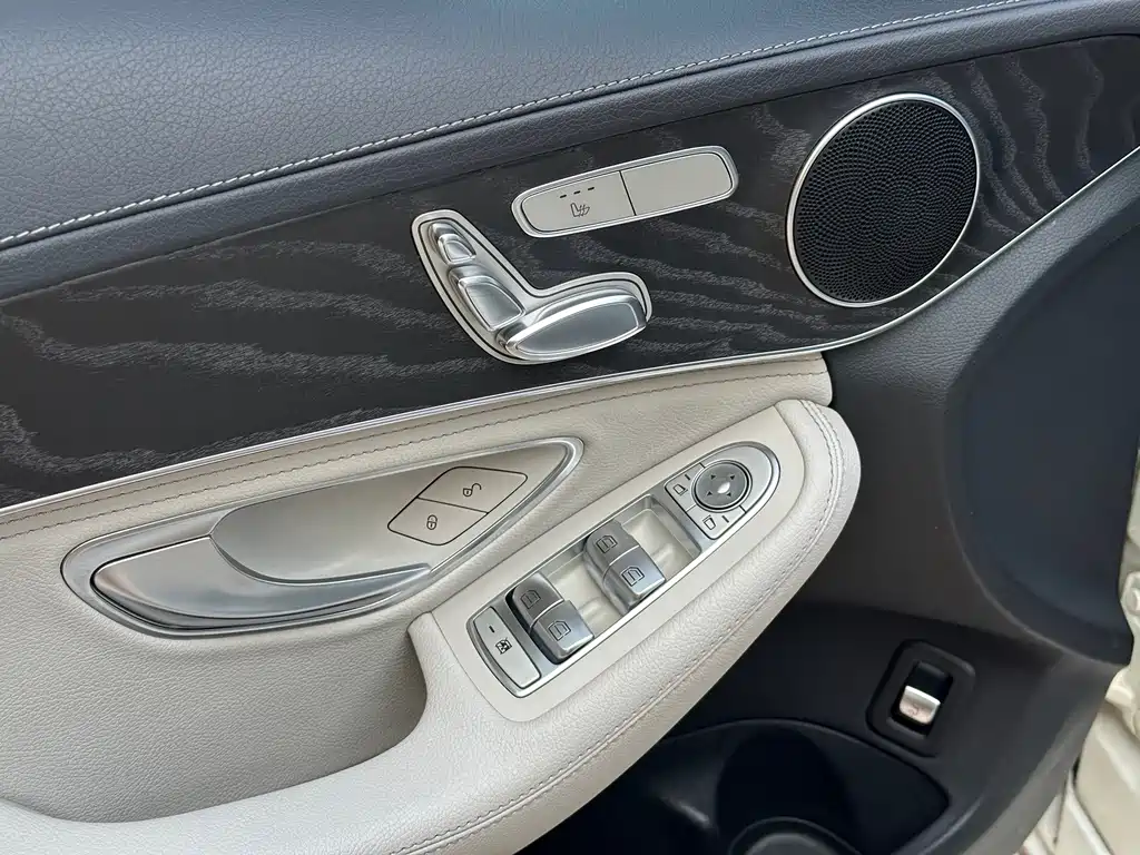 Mercedes-Benz C-Class 2015 — фото 10