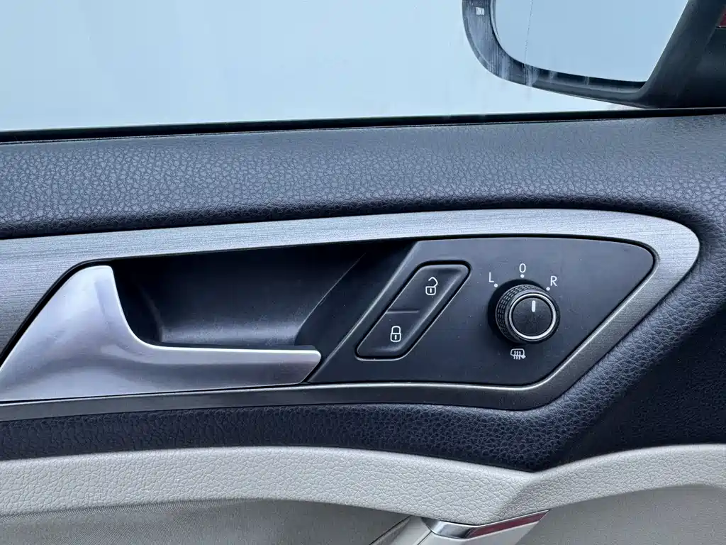 Volkswagen Golf 2015 — фото 24