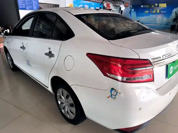 Toyota Yaris L 2019