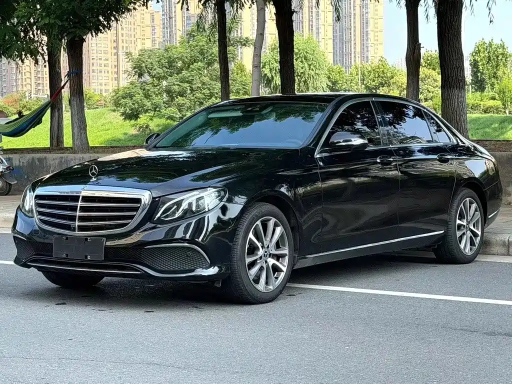 Mercedes-Benz E-Class 2018 — фото 1