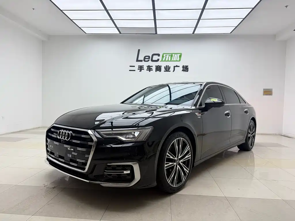 Audi A6L 2022 — фото 1