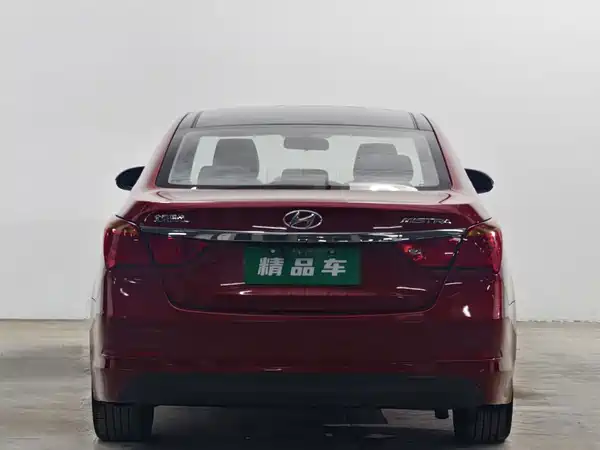 Hyundai Mistra 2015