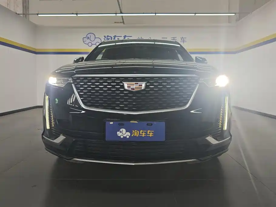 Cadillac XT6 2021 — фото 2