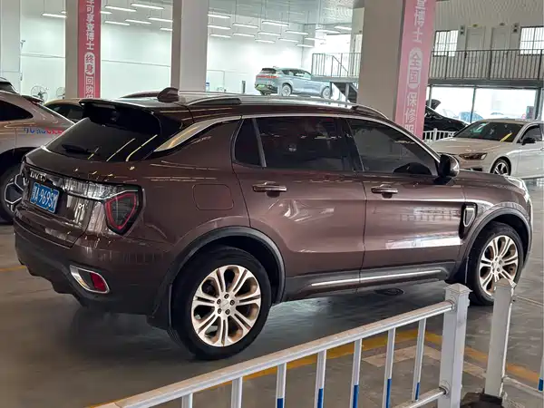Lynk & Co 01 2018