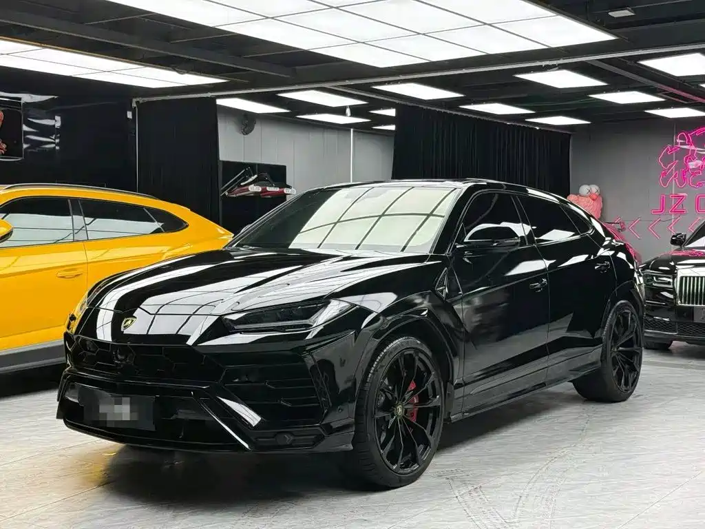 Lamborghini Urus 2021