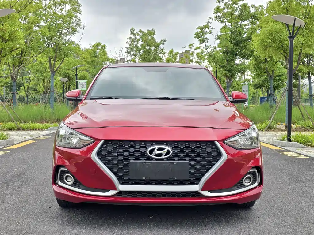 Hyundai Elantra 2020 — фото 2