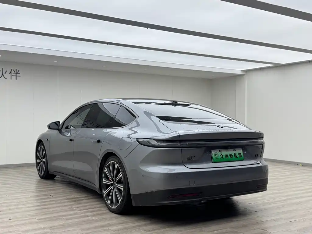 NIO ET7 2024