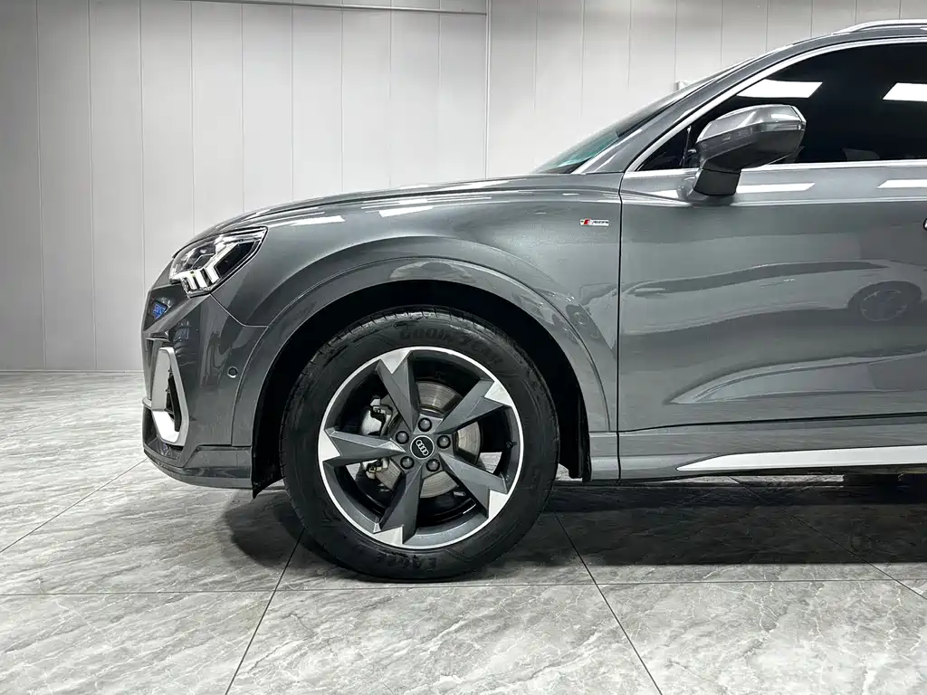 Audi Q3 2022