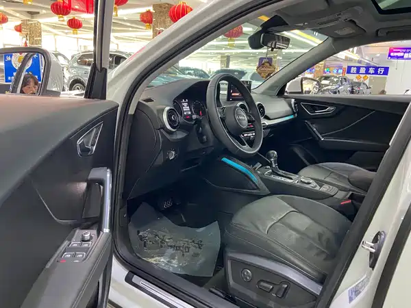 Audi Q2L 2022