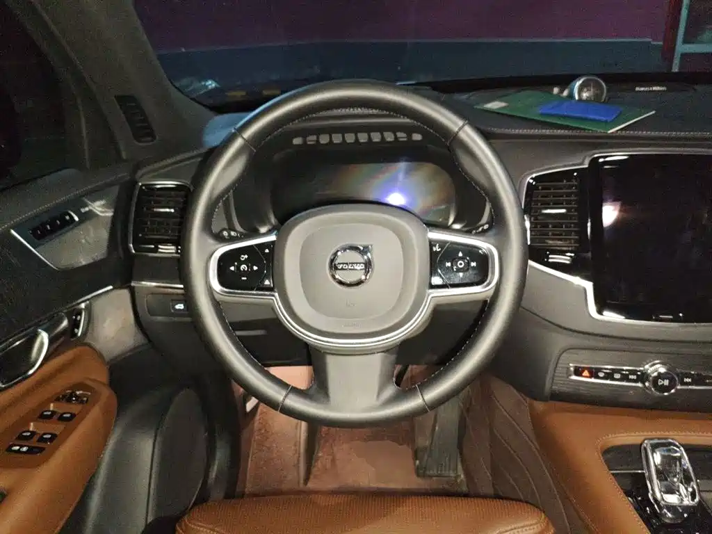 Volvo XC90 PHEV 2023 — фото 2