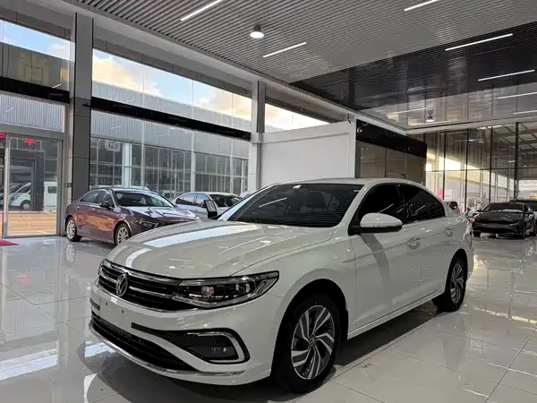 Volkswagen Bora 2023