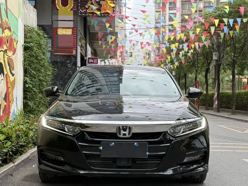 Honda Accord 2018 — фото 2