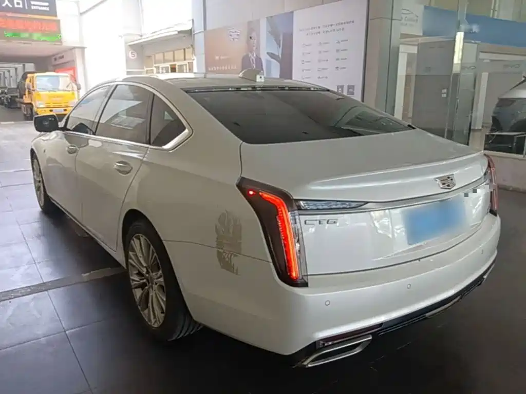 Cadillac CT6 2025 — фото 5