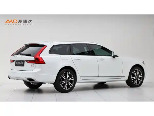 Volvo V90 2020