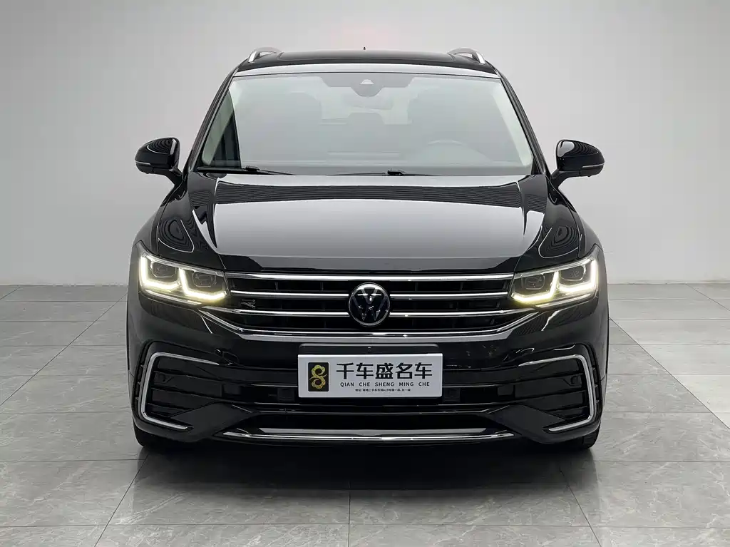 Volkswagen Tiguan L 2023 — фото 2