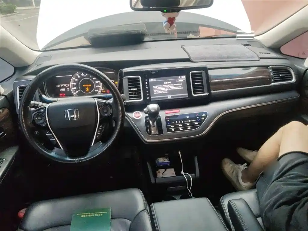 Honda Elysion 2018 — фото 10