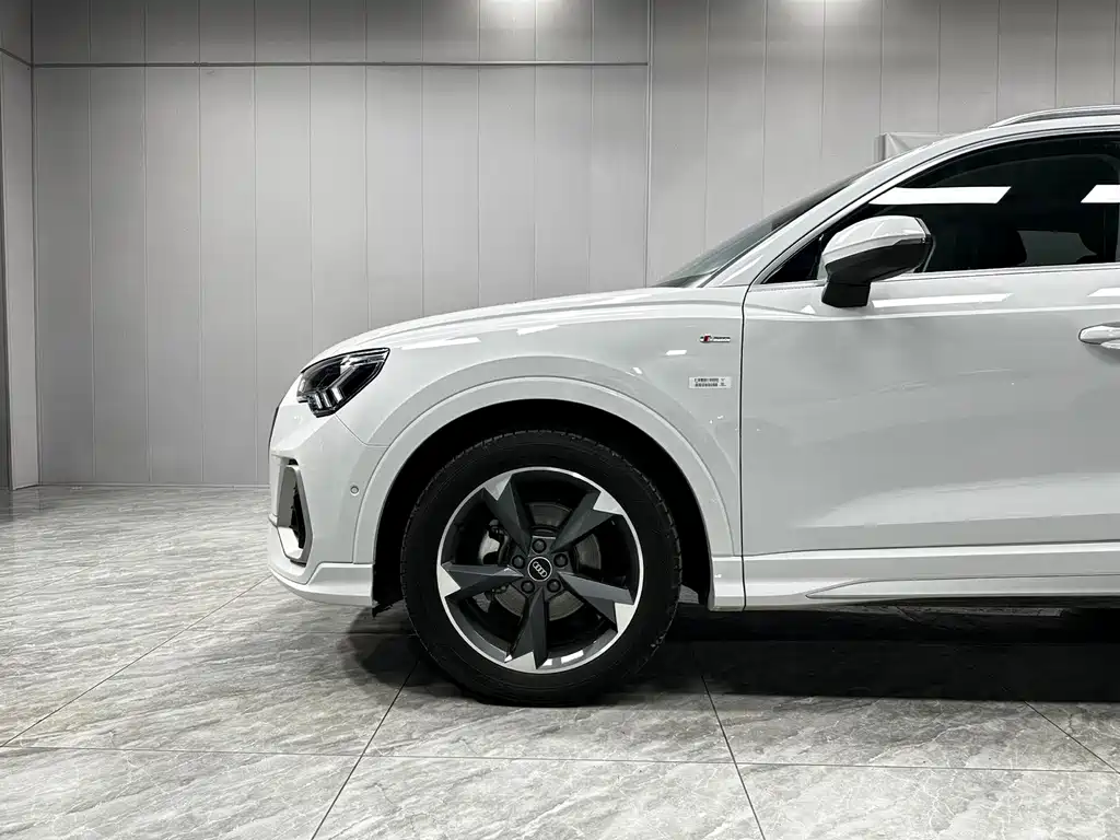 Audi Q3 2022