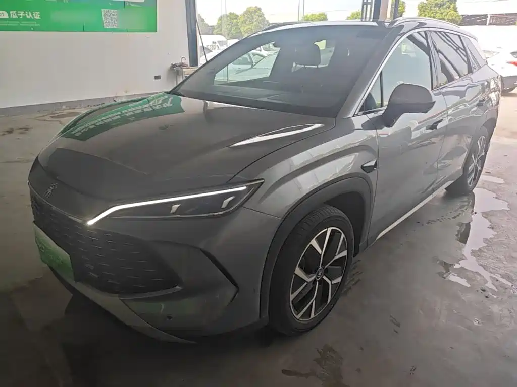 BYD Song L DM-i 2025 — фото 1