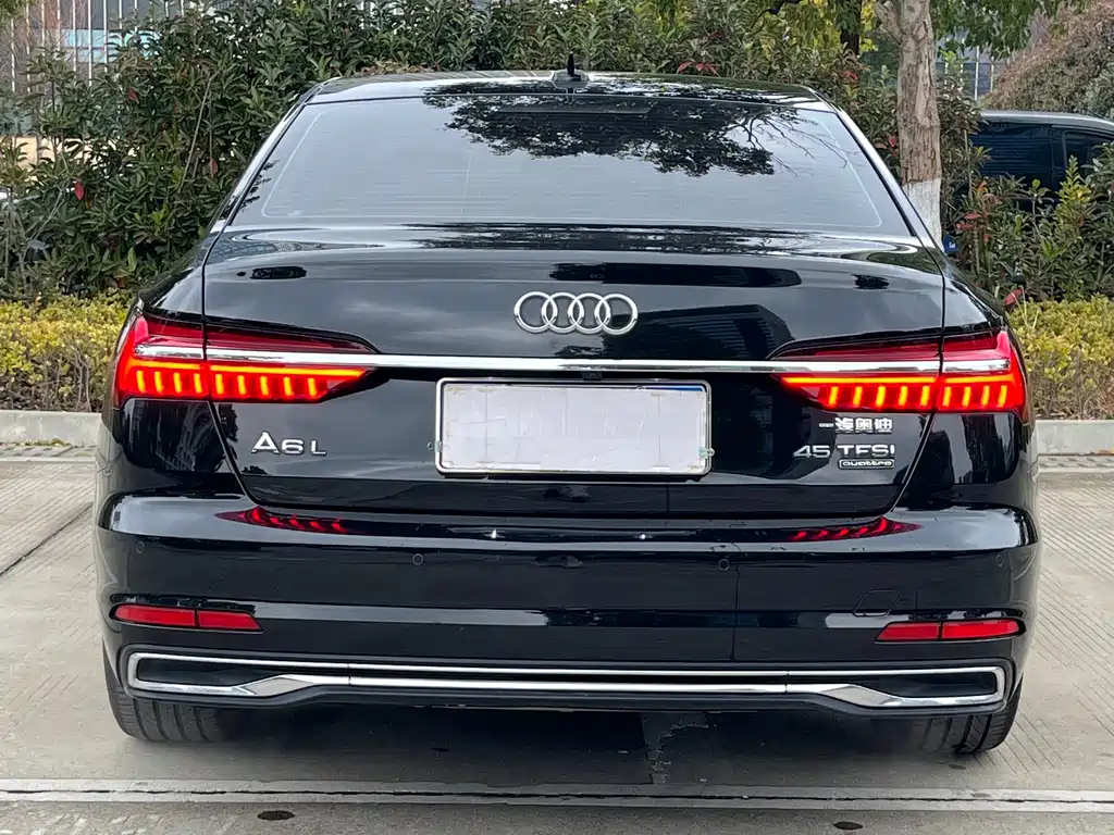 Audi A6L 2023 — фото 4