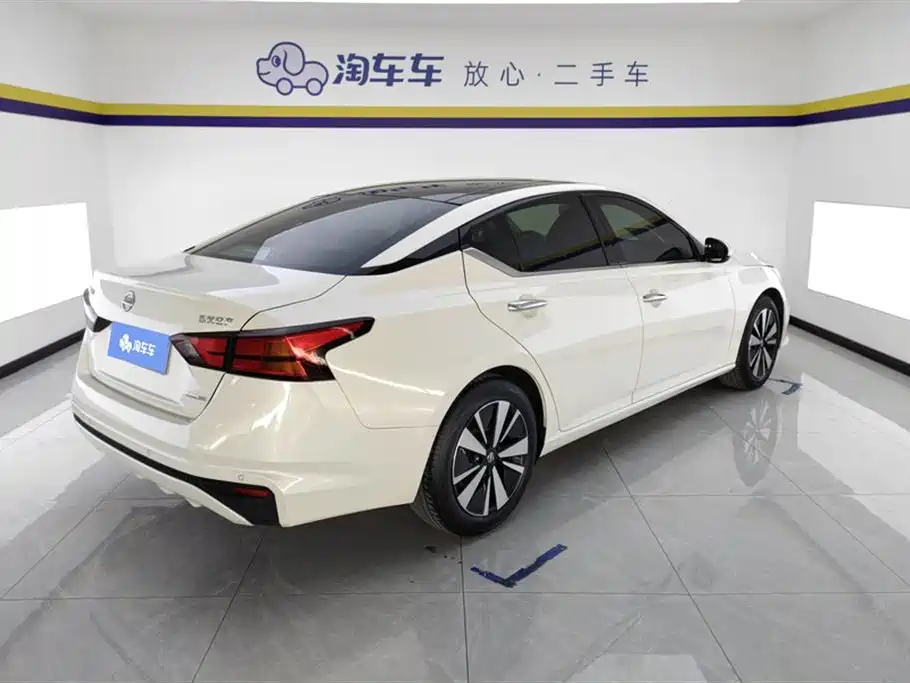 Nissan Teana 2021