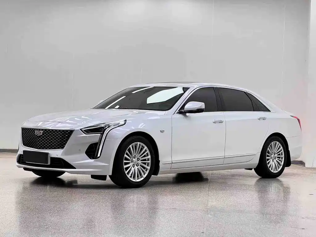Cadillac CT6 2021 — фото 1